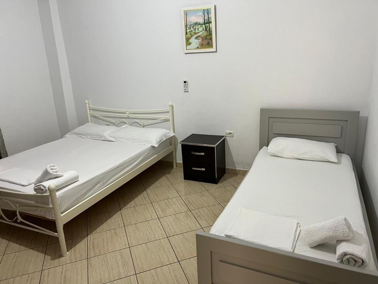 Golden Apartment Sarandë Buitenkant foto