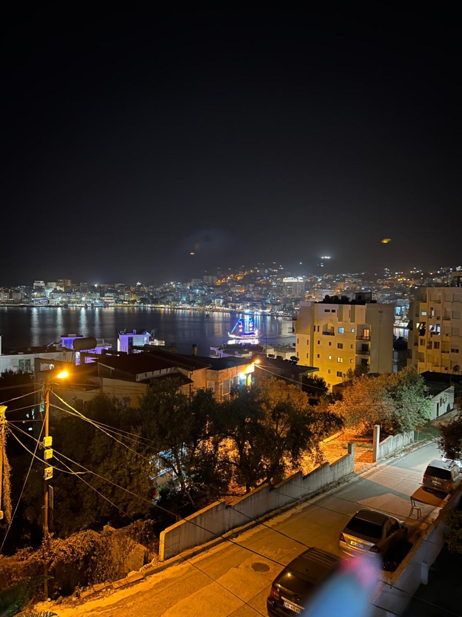 Golden Apartment Sarandë Buitenkant foto