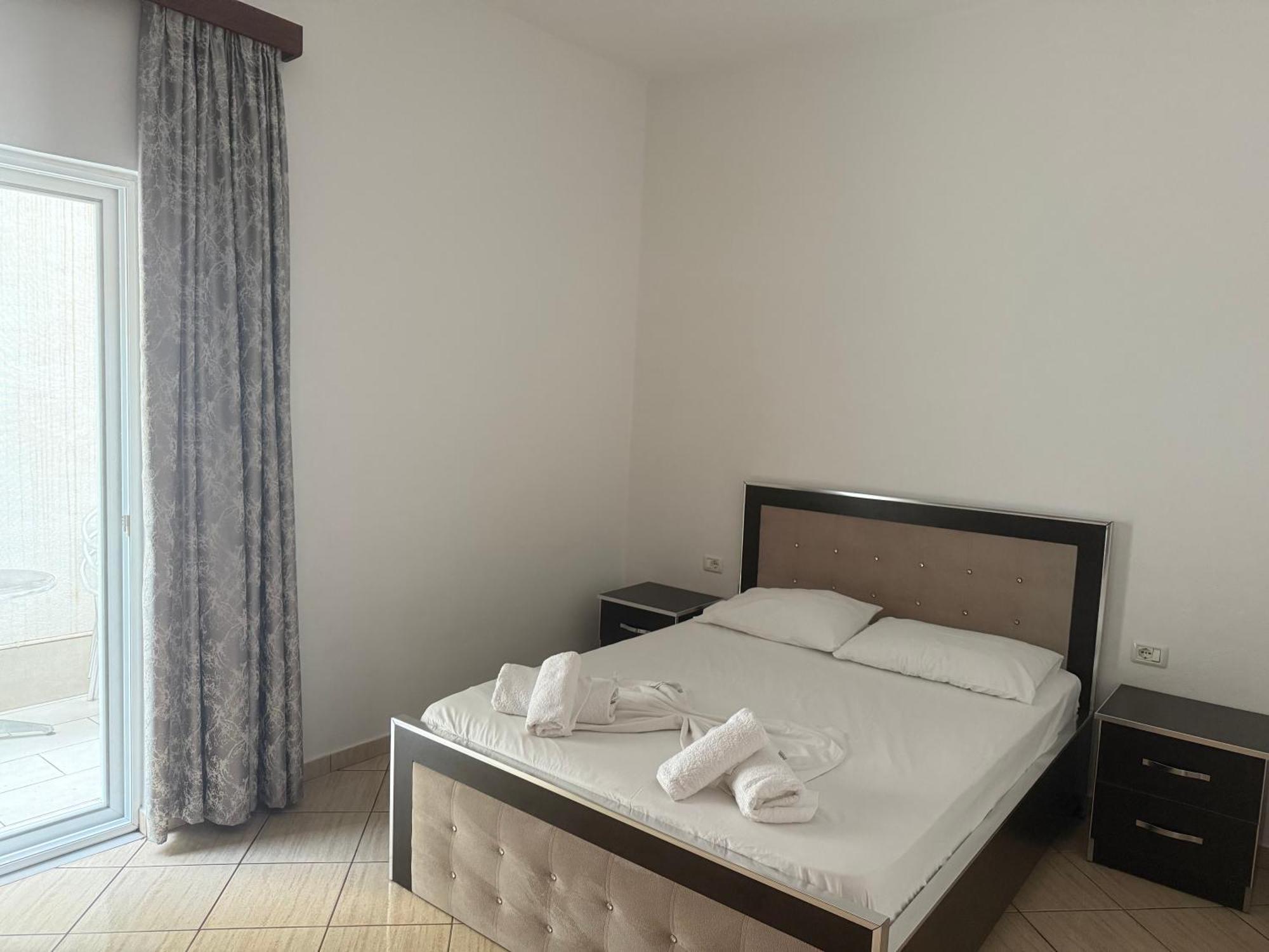 Golden Apartment Sarandë Buitenkant foto