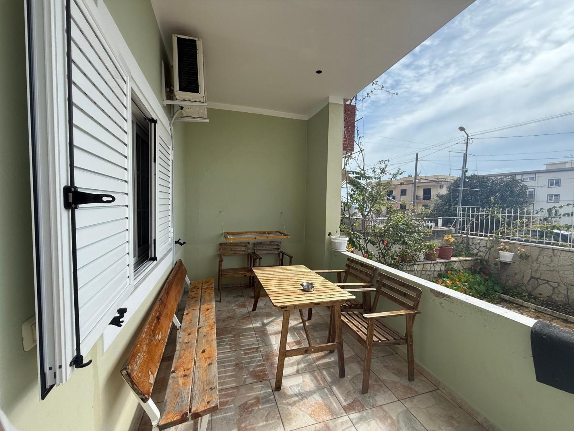 Golden Apartment Sarandë Buitenkant foto