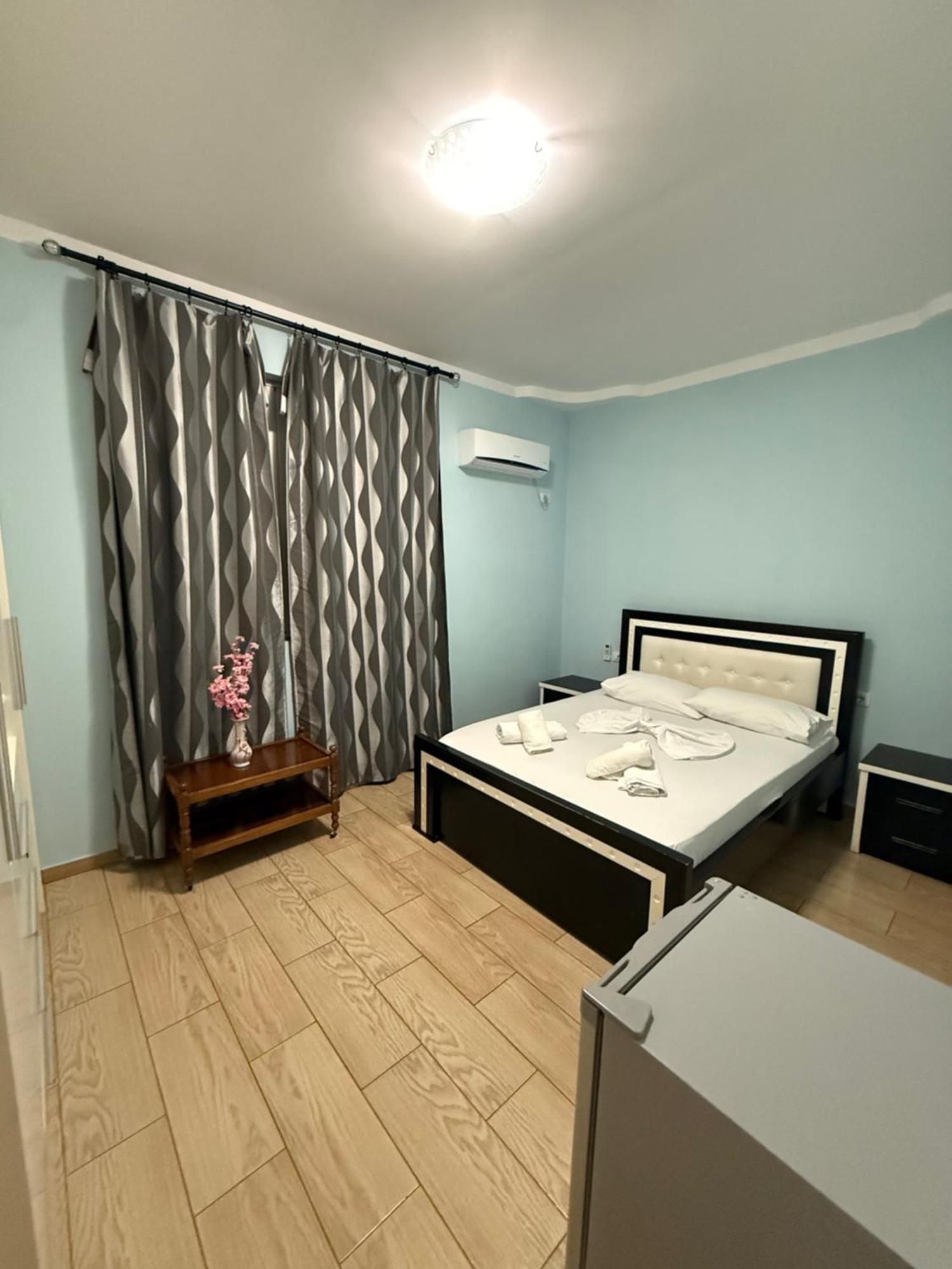 Golden Apartment Sarandë Buitenkant foto